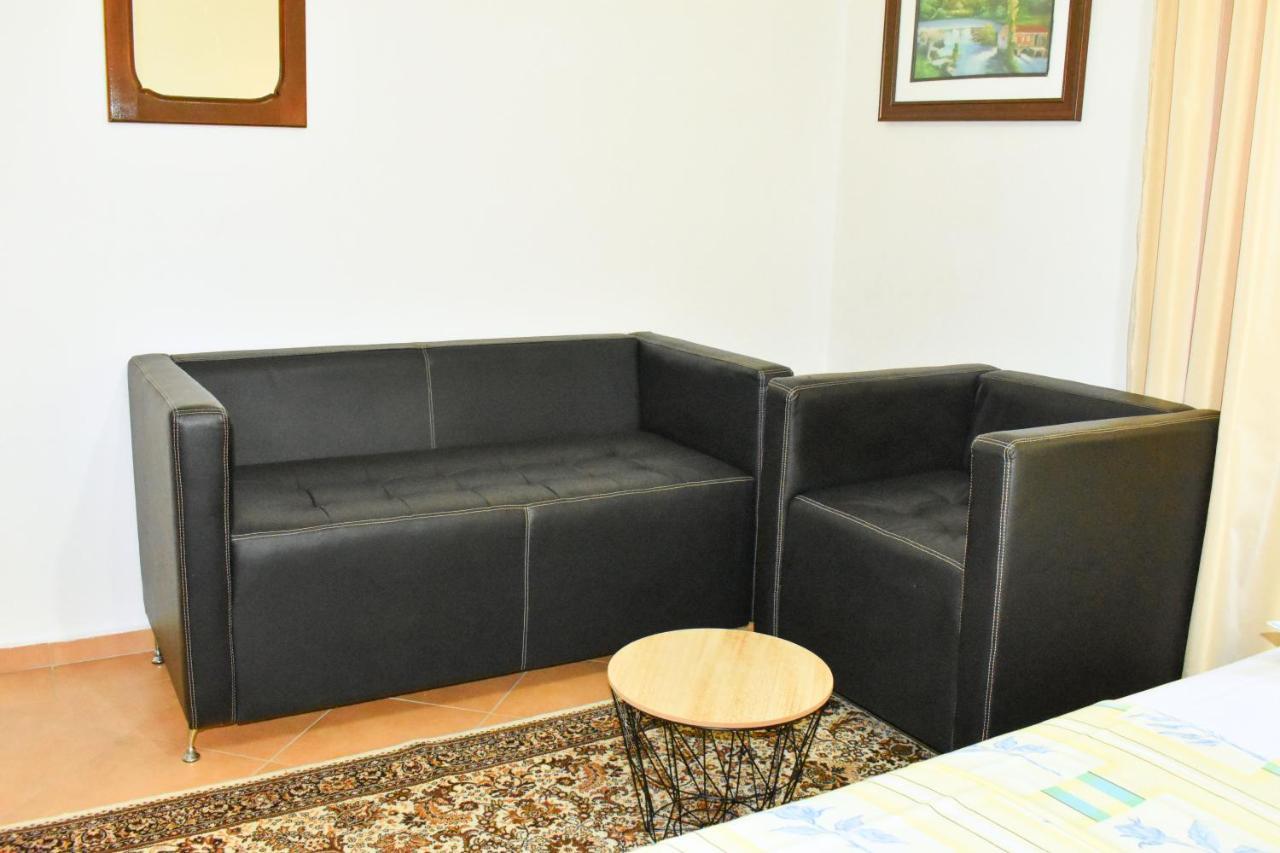 Guesthouse Elsa Ulcinj Bagian luar foto